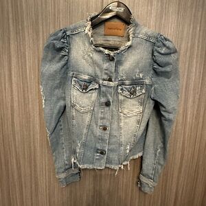 Retrofete washed denim jacket with puff sleeves. Size S. Made in Italy.